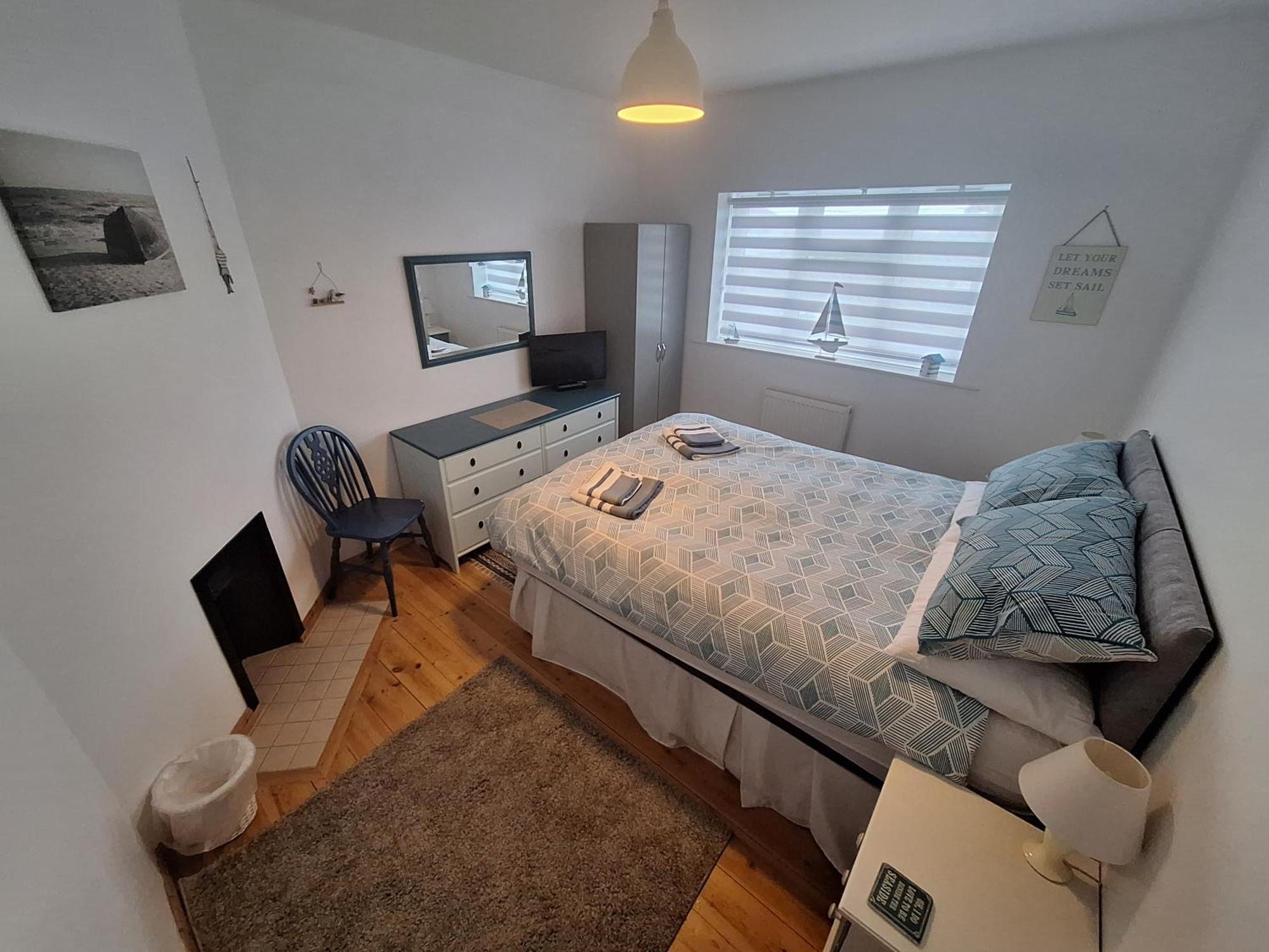 By The Sea, Home From Home Sleeps 6 Милфорд он Сий Екстериор снимка