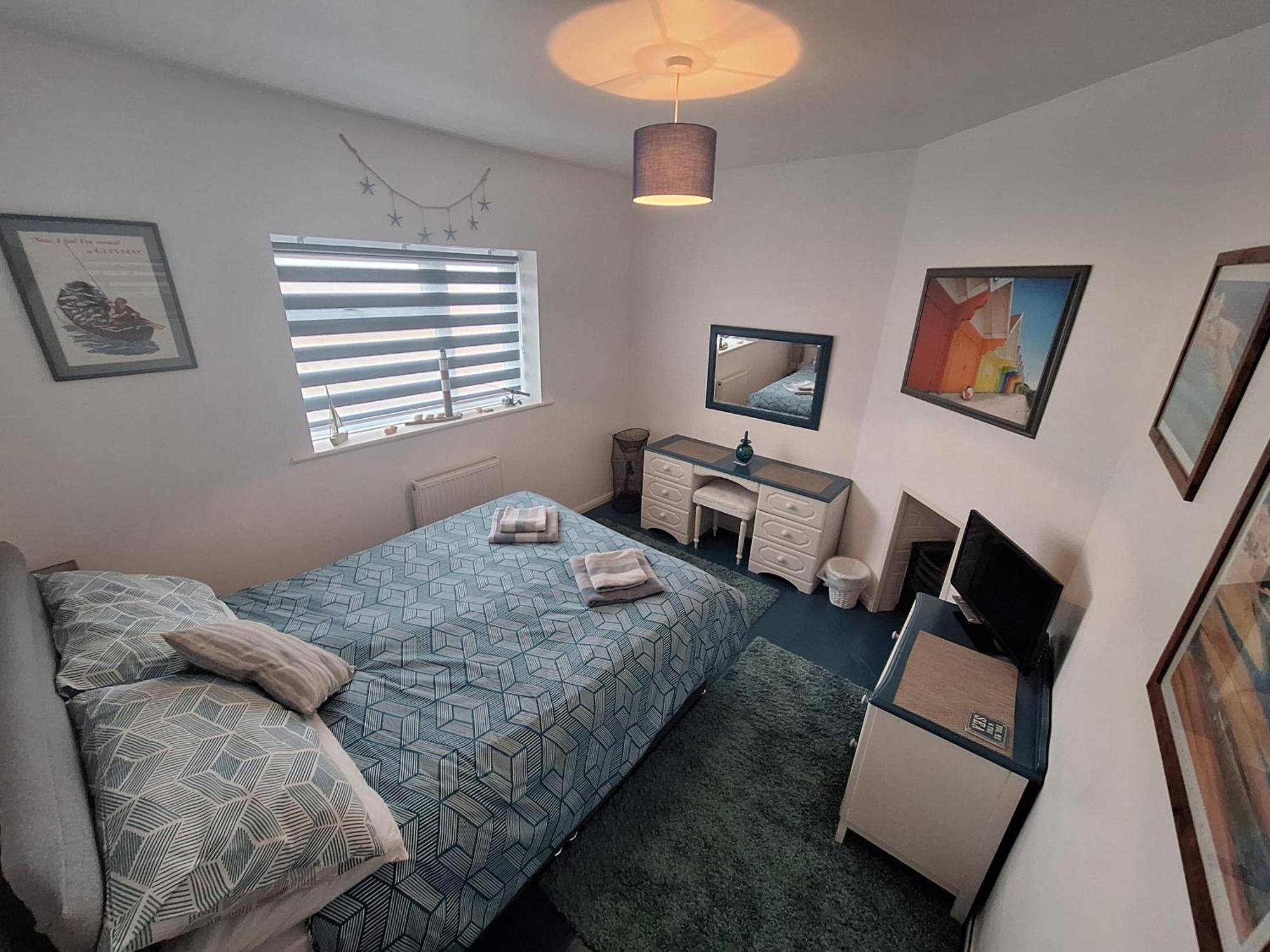 By The Sea, Home From Home Sleeps 6 Милфорд он Сий Екстериор снимка