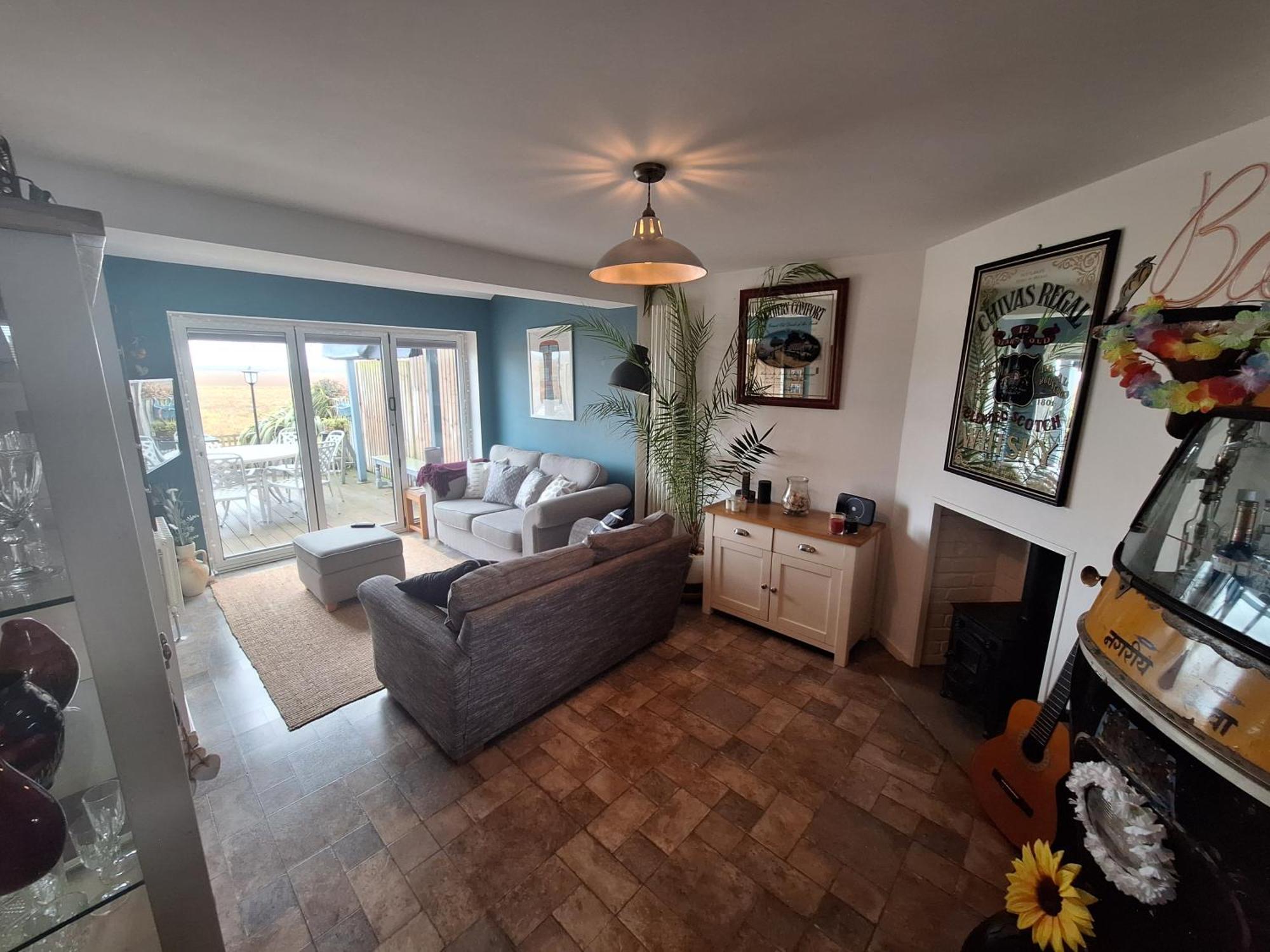 By The Sea, Home From Home Sleeps 6 Милфорд он Сий Екстериор снимка